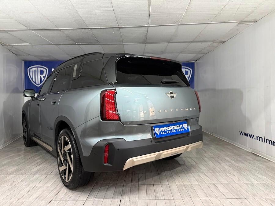 Mini Cooper D Countryman Favoured Auto