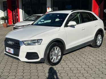 Audi Q3 2.0 TDI 120 CV Business
