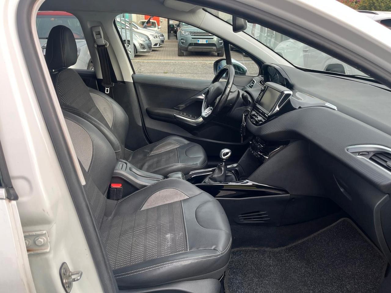 Peugeot 2008 1.6 e-HDi Allure