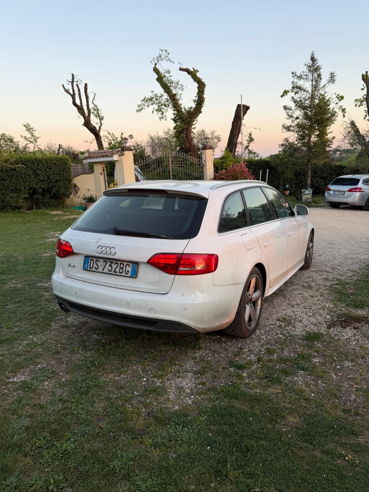 Audi A4 2.0 TDI S Line