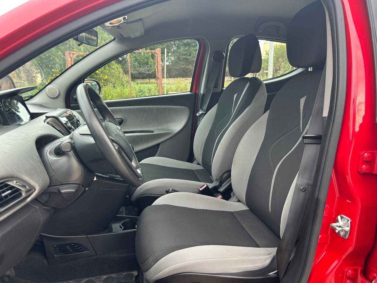 Lancia Ypsilon 1.2 69 CV 5 porte Elle