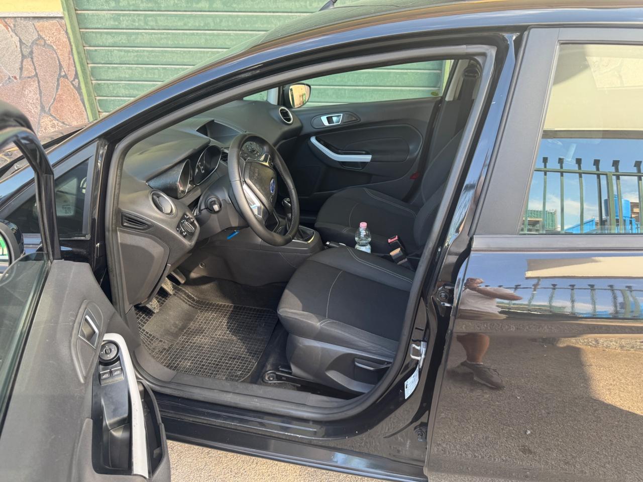 Ford Fiesta 1.5 TDCi 75CV 5 porte Titanium