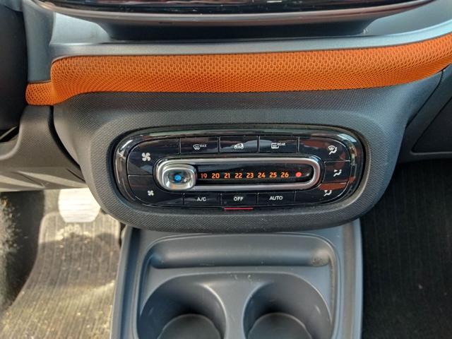 SMART ForTwo 1.0cc TWINAMIC PASSION 71CV CAMBIO AL VOLANTE