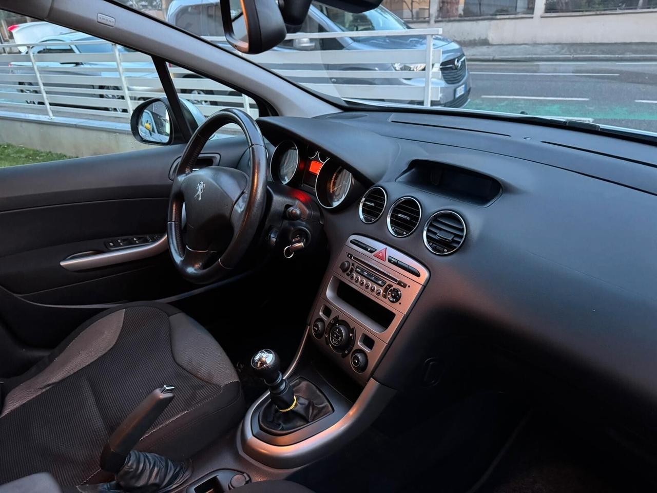 PEUGEOT 308 1.6 8V e-HDi 112cv SW ALLURE