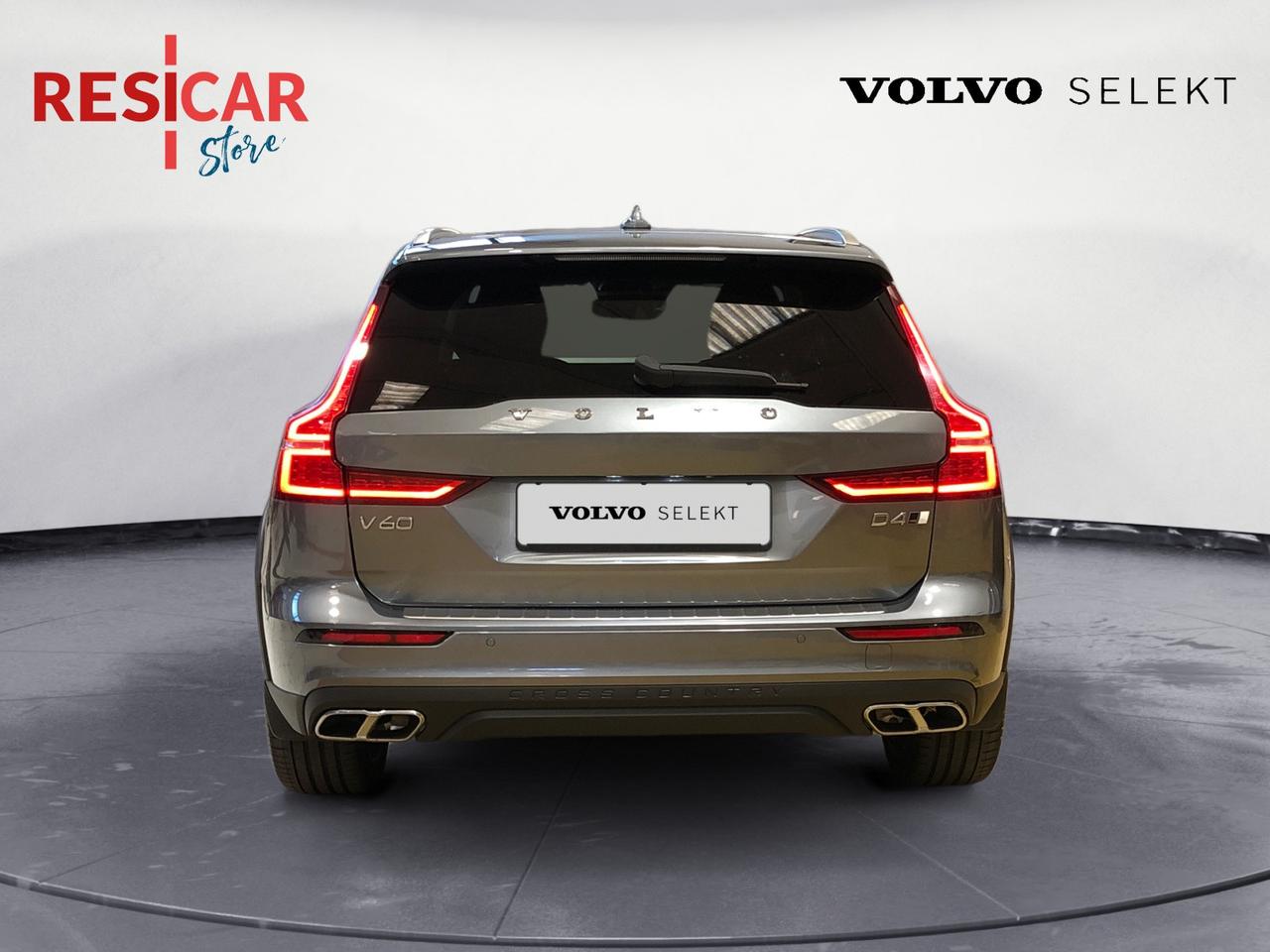VOLVO V60 Cross Country 2.0 d4 polestar pro awd 200cv geartronic