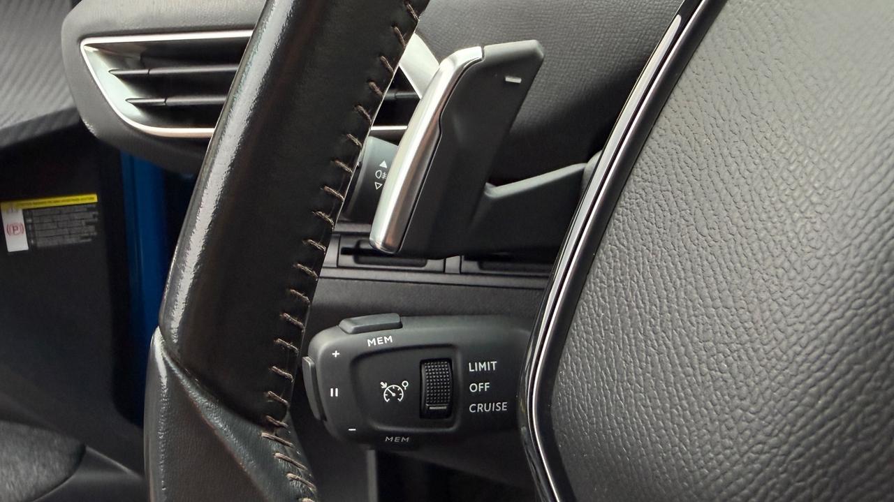 PEUGEOT 3008 1.5 BLUEHDI ACTIVE BUSINESS 131CV - FULL LED, VIRTUAL COCKPIT, NEOPATENTATI