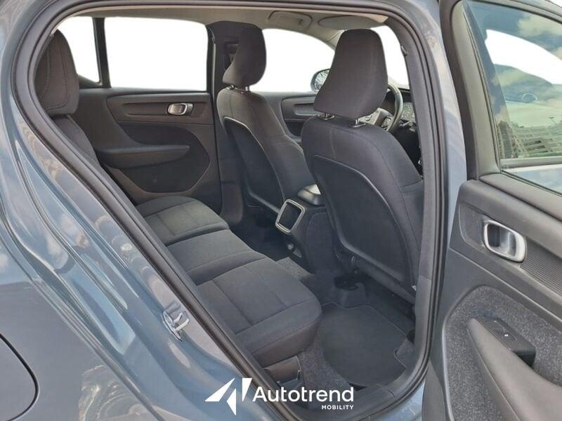 Volvo XC40 D3 150 CV AWD Automatica NAVI LED Business