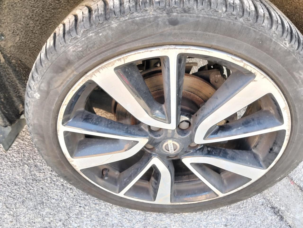 Nissan Qashqai 1.5 dCi N-Connecta 2016 SINISTRATA
