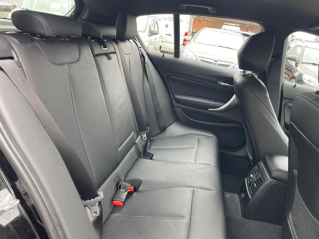 Bmw 118i 5p. M-SPORT Shadow