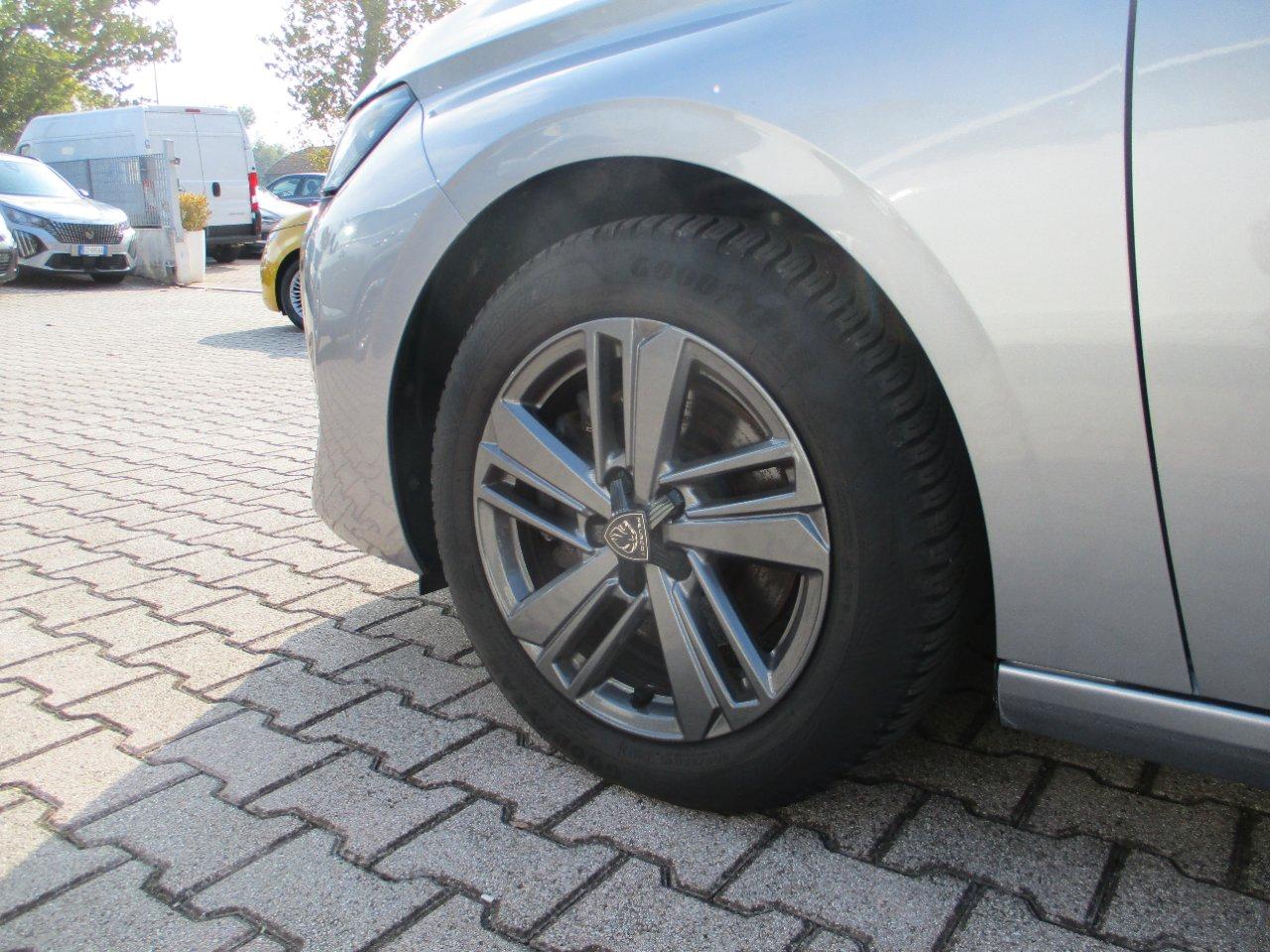 Peugeot 308 SW 1.2 puretech t Allure s&s 130cv eat8