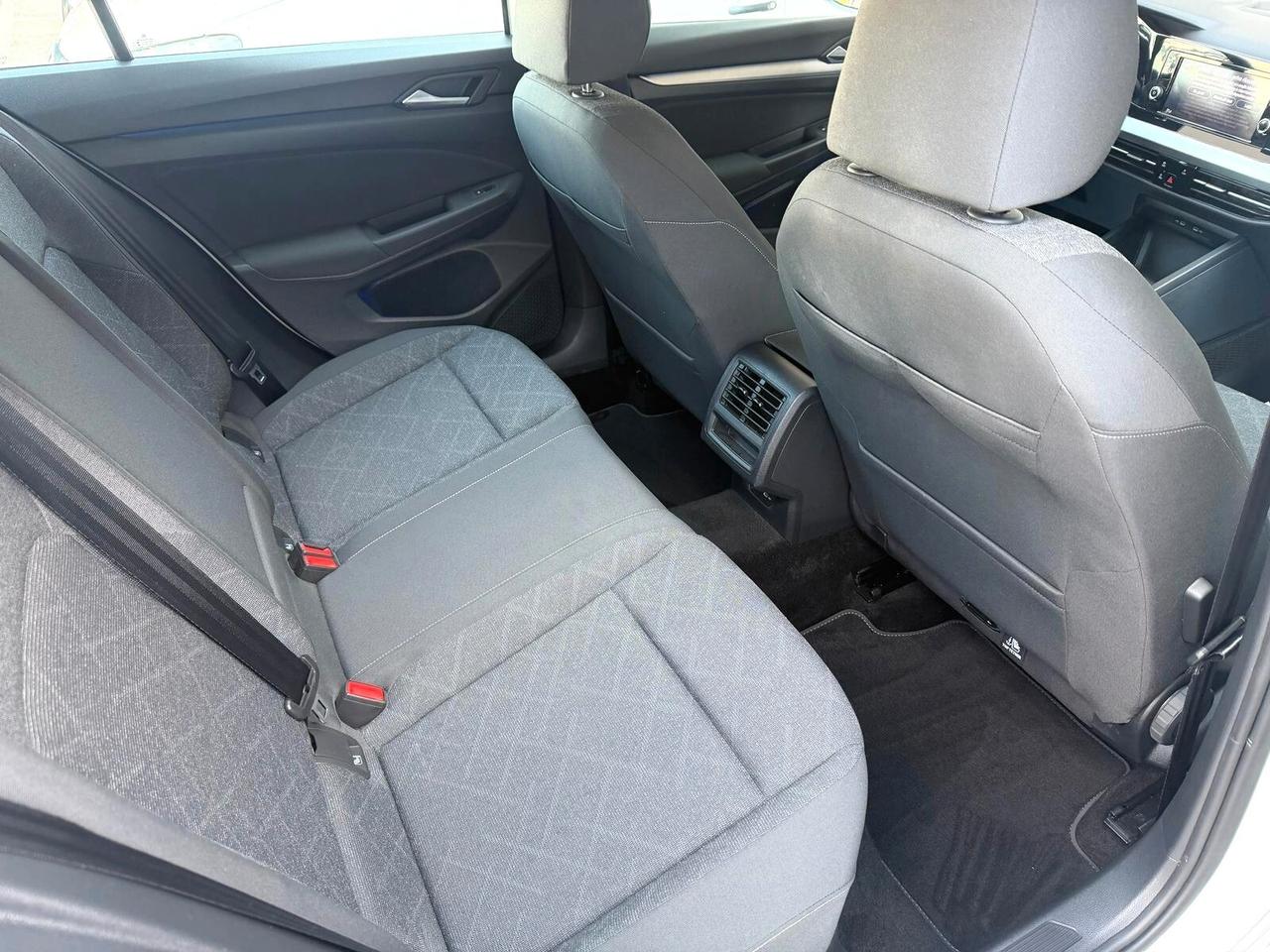 Volkswagen Golf 1.5 TGI DSG Life