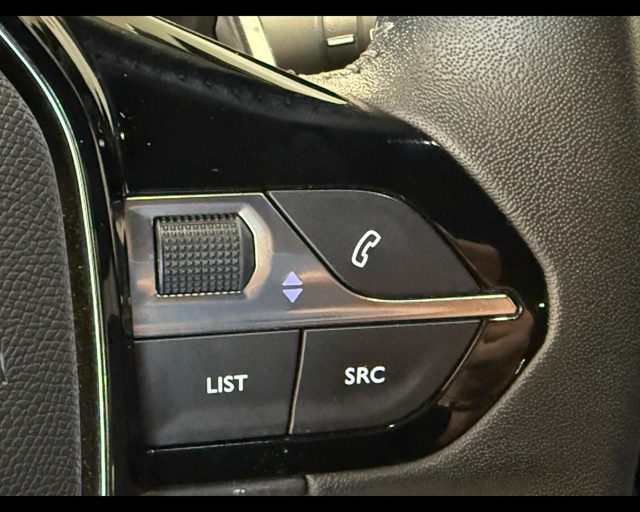 PEUGEOT 2008 2ª serie - 2008 BlueHDi 130 S&S EAT8 Allure