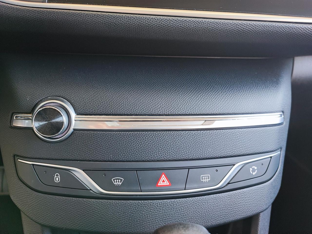 Peugeot 308 BlueHDi 120 S&S SW Business