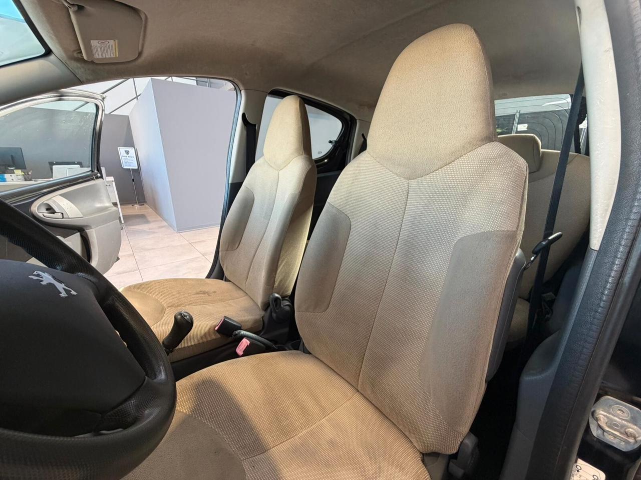 Peugeot 107 1.0 68CV 5p. Desir