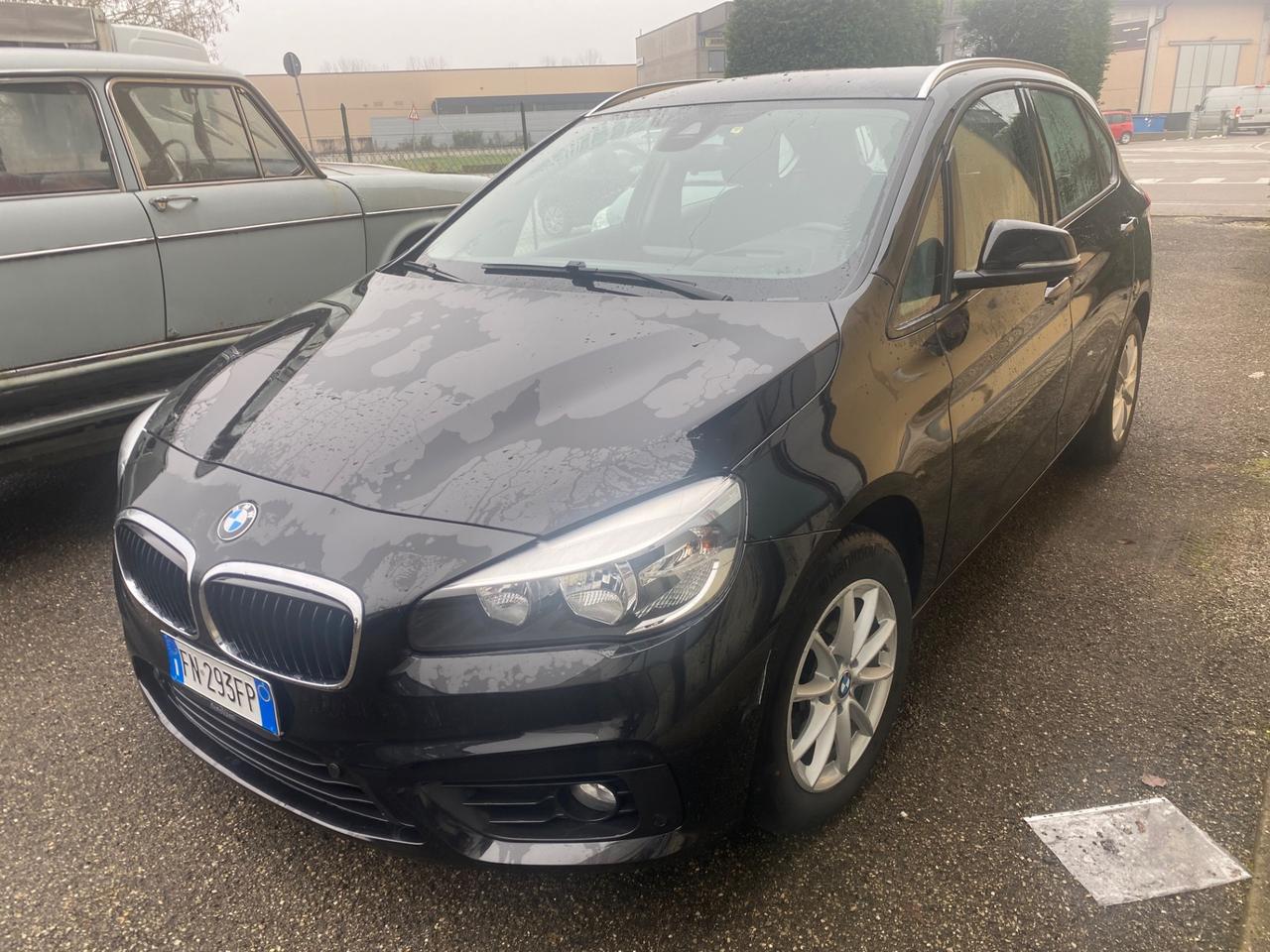 Bmw 2er Active Tourer 218d Advantage