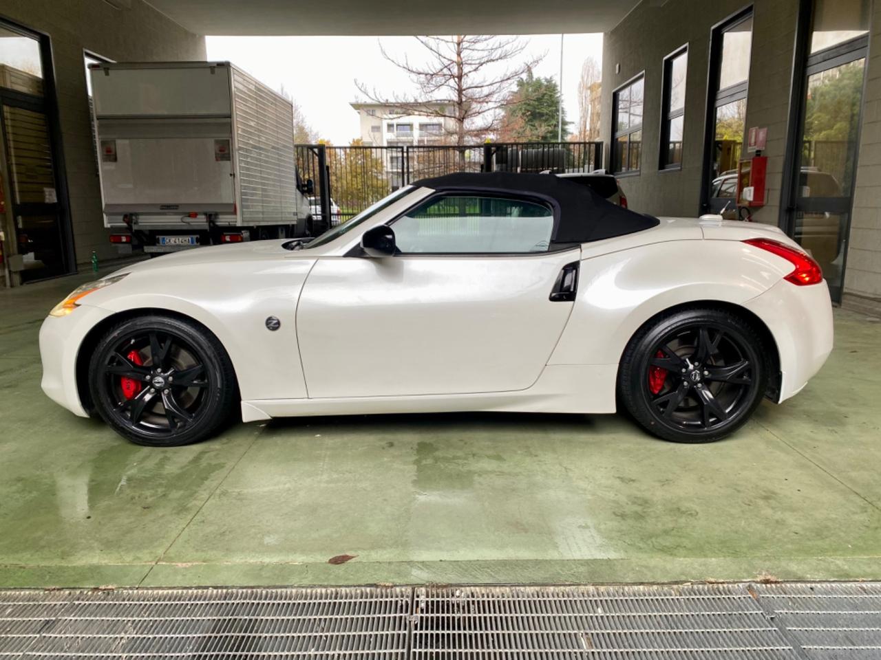 Nissan Z 370Z Roadster 3.7 V6 Lev 2