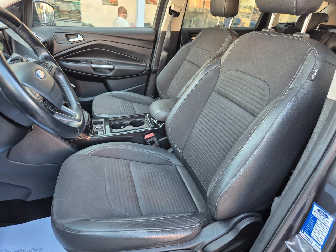 Ford Kuga 2.0 TDCI 150 CV S&S 2WD Titanium