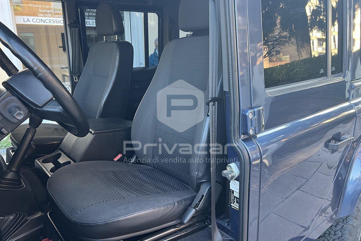 LAND ROVER Defender 110 2.4 TD4 Station Wagon E