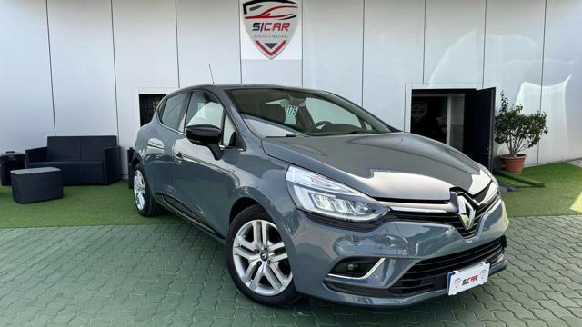 RENAULT Clio dCi 8V 75 CV 5 porte Moschino Intens