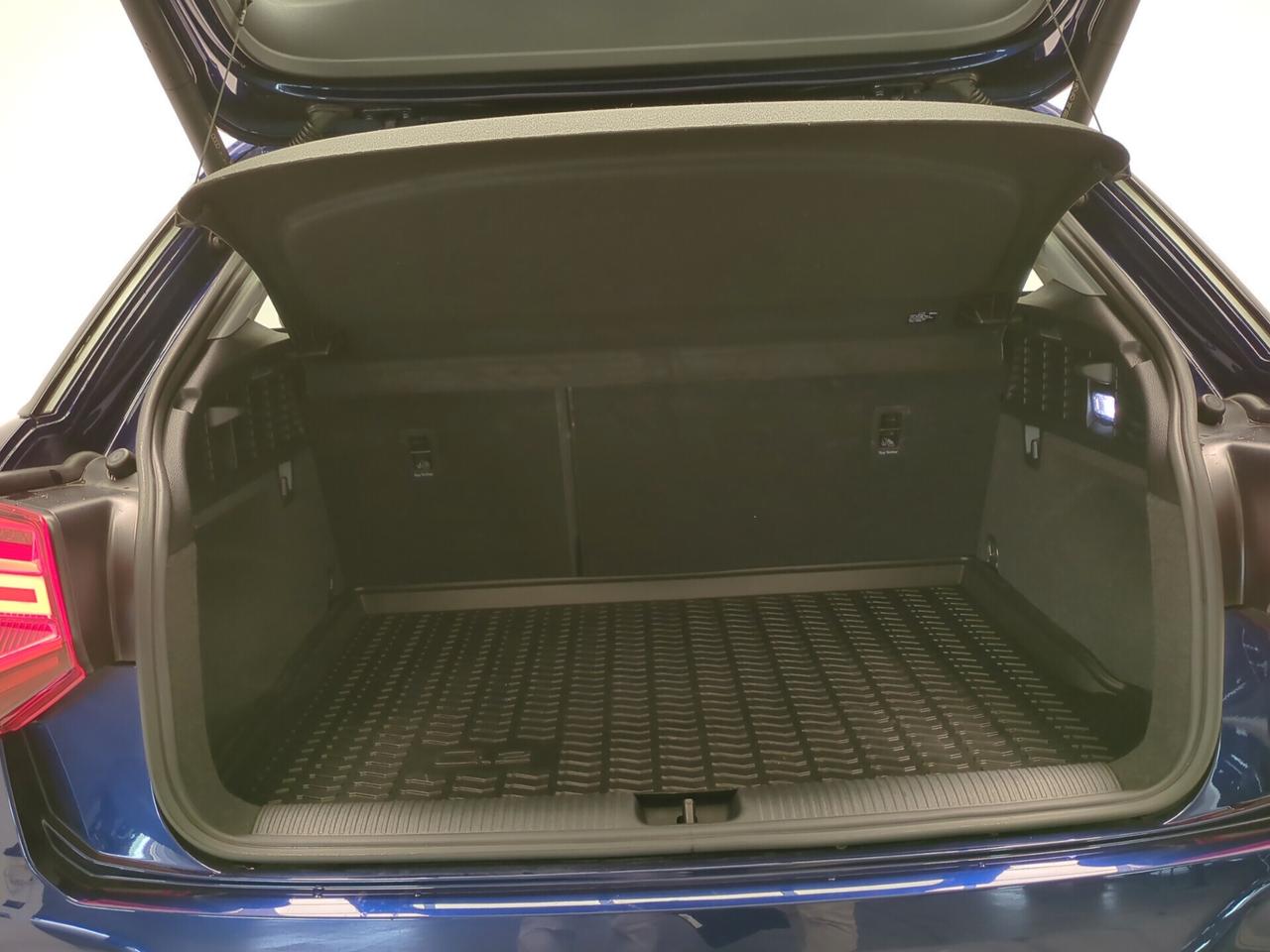 Audi Q2 35 TDI quattro S tronic line Edition