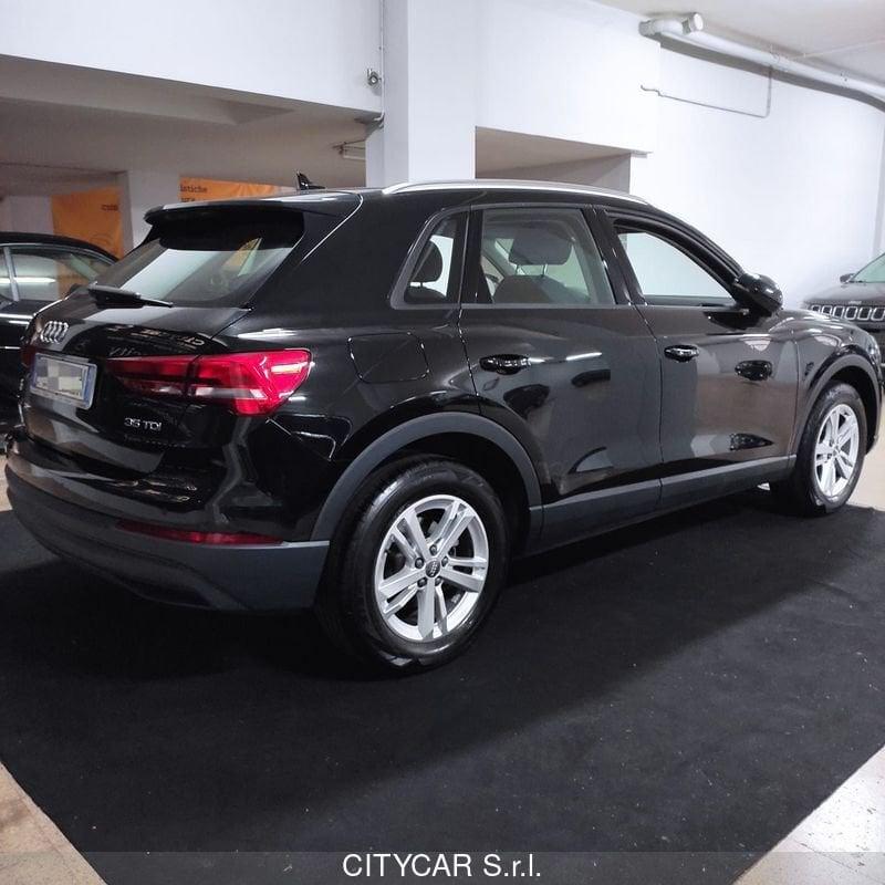 Audi Q3 35 TDI S tronic Business