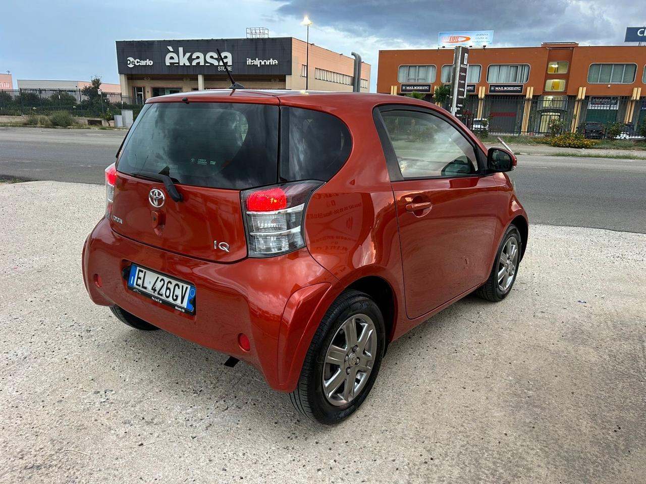Toyota iQ 1.0 CVT Lounge AUTOMATICA