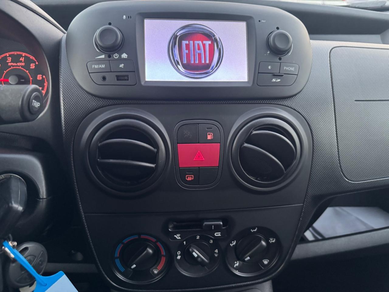 Fiat Qubo 1.4 8V 77 CV Easy Natural Power