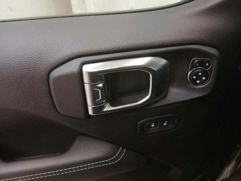 Jeep Gladiator 3.0 V6 Overland 4wd auto