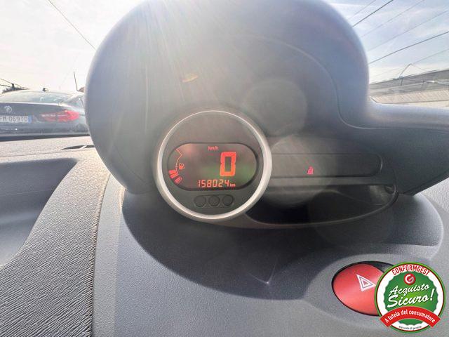 RENAULT Twingo 1.2 8V Confort