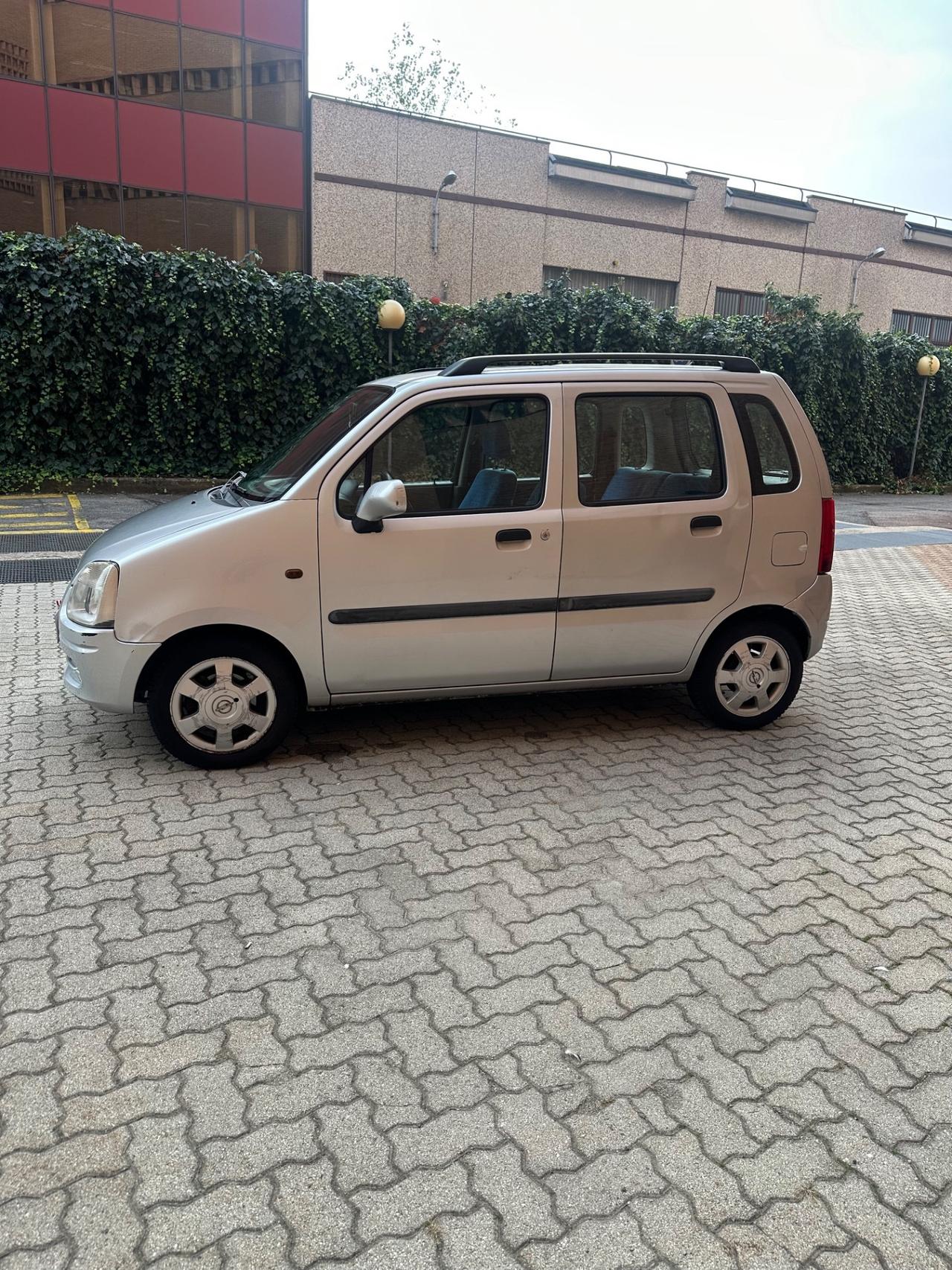 Opel Agila 1.2 16V Cosmo