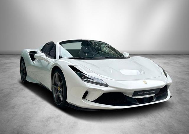 FERRARI F8 Spider "SPEDIZIONE SU RICHIESTA IN TUTTO IL MONDO"