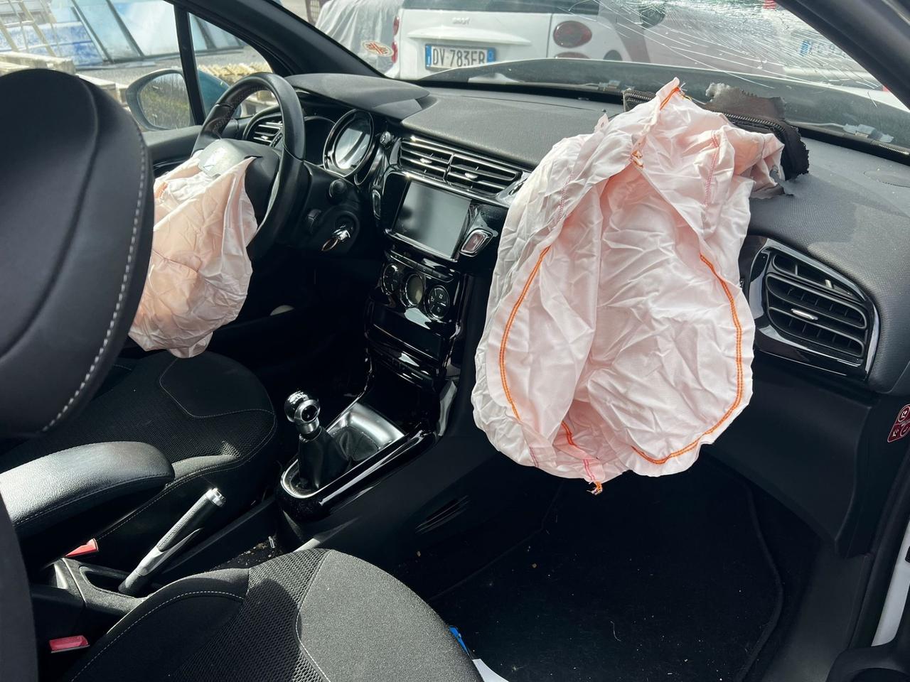 Ds DS3 3 BlueHDi 100 S&S So Chic