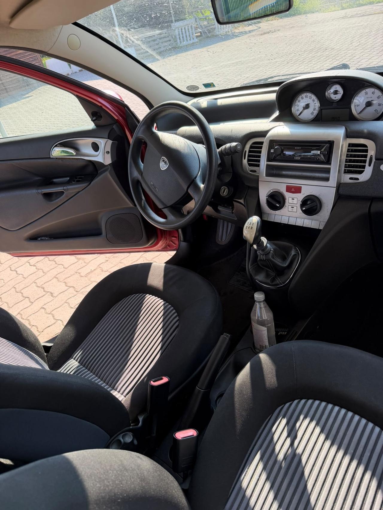 Lancia Ypsilon 1.2 Argento