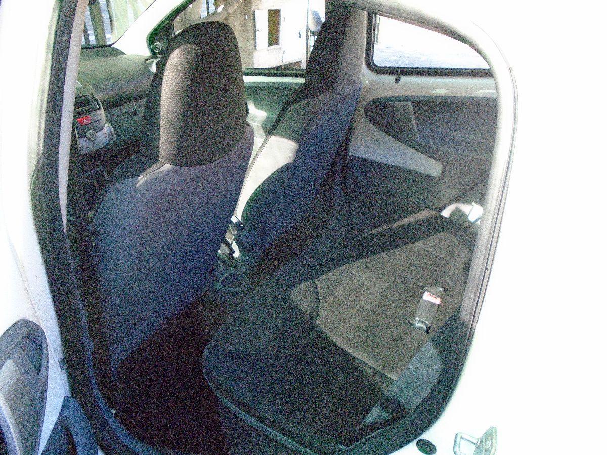 TOYOTA Aygo 12V VVT-i 5 porte Now Connect 120000 KM