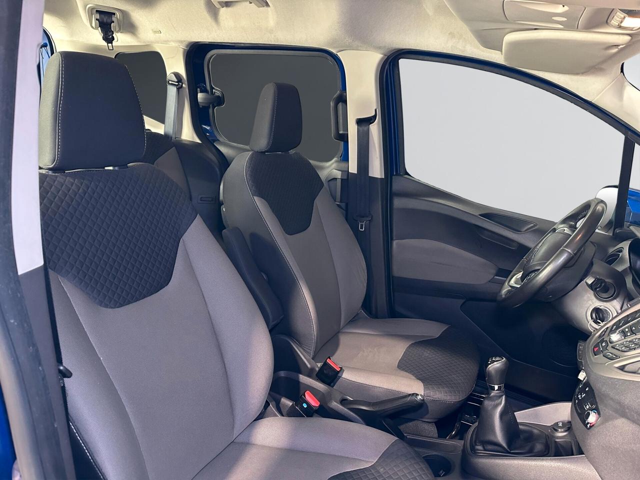 Ford Tourneo Courier 1.5 TDCI 75 CV Plus