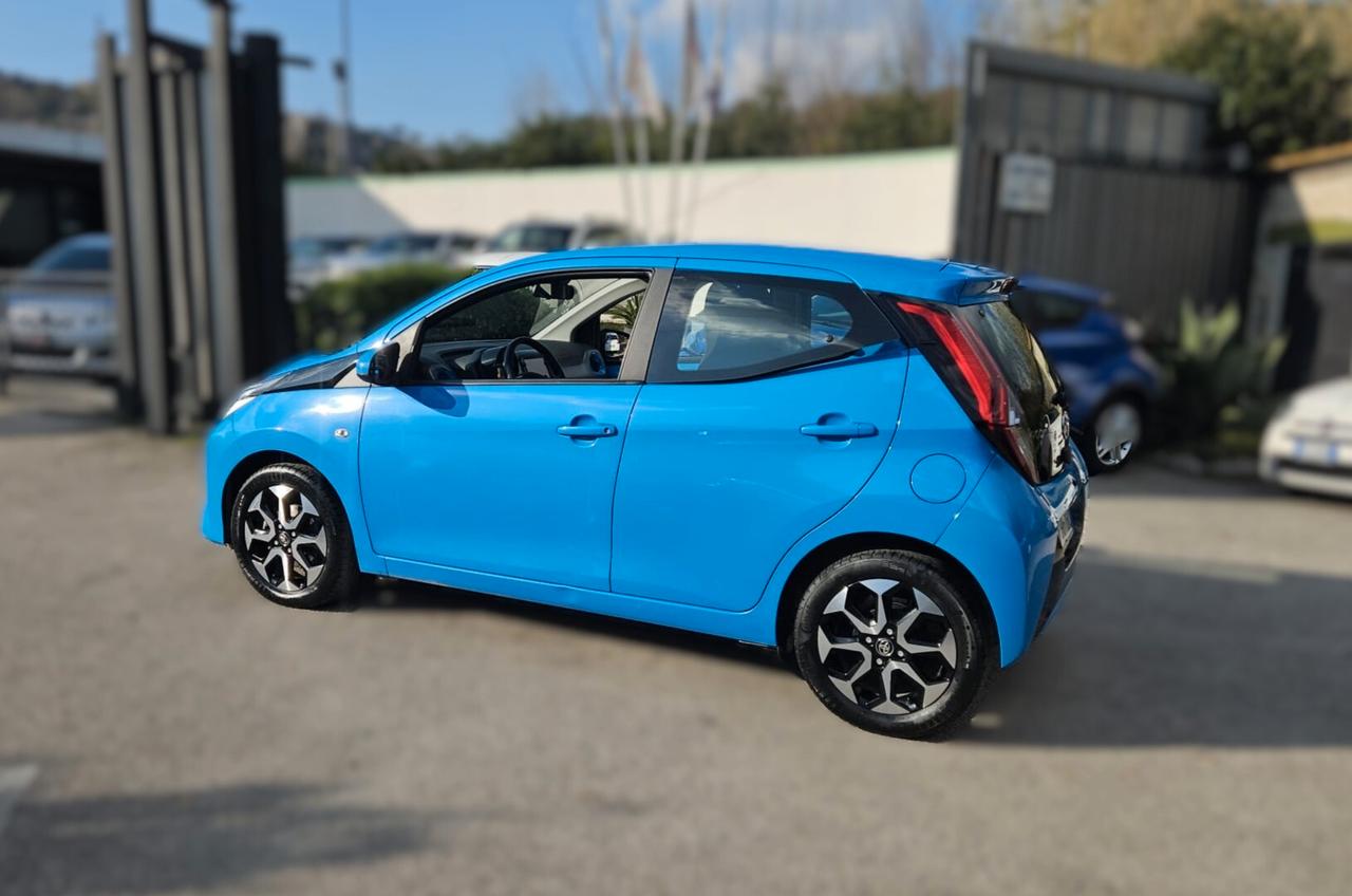 Toyota Aygo 1.0 VVT-i 72 CV 5 porte x-cite AUTOMATICA