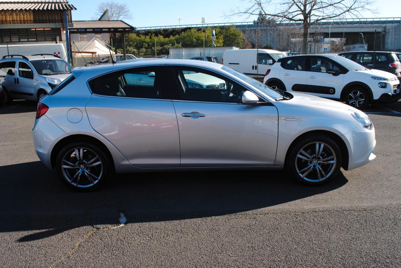 Alfa Romeo Giulietta 1.6 JTDm-2 105 CV Exclusive