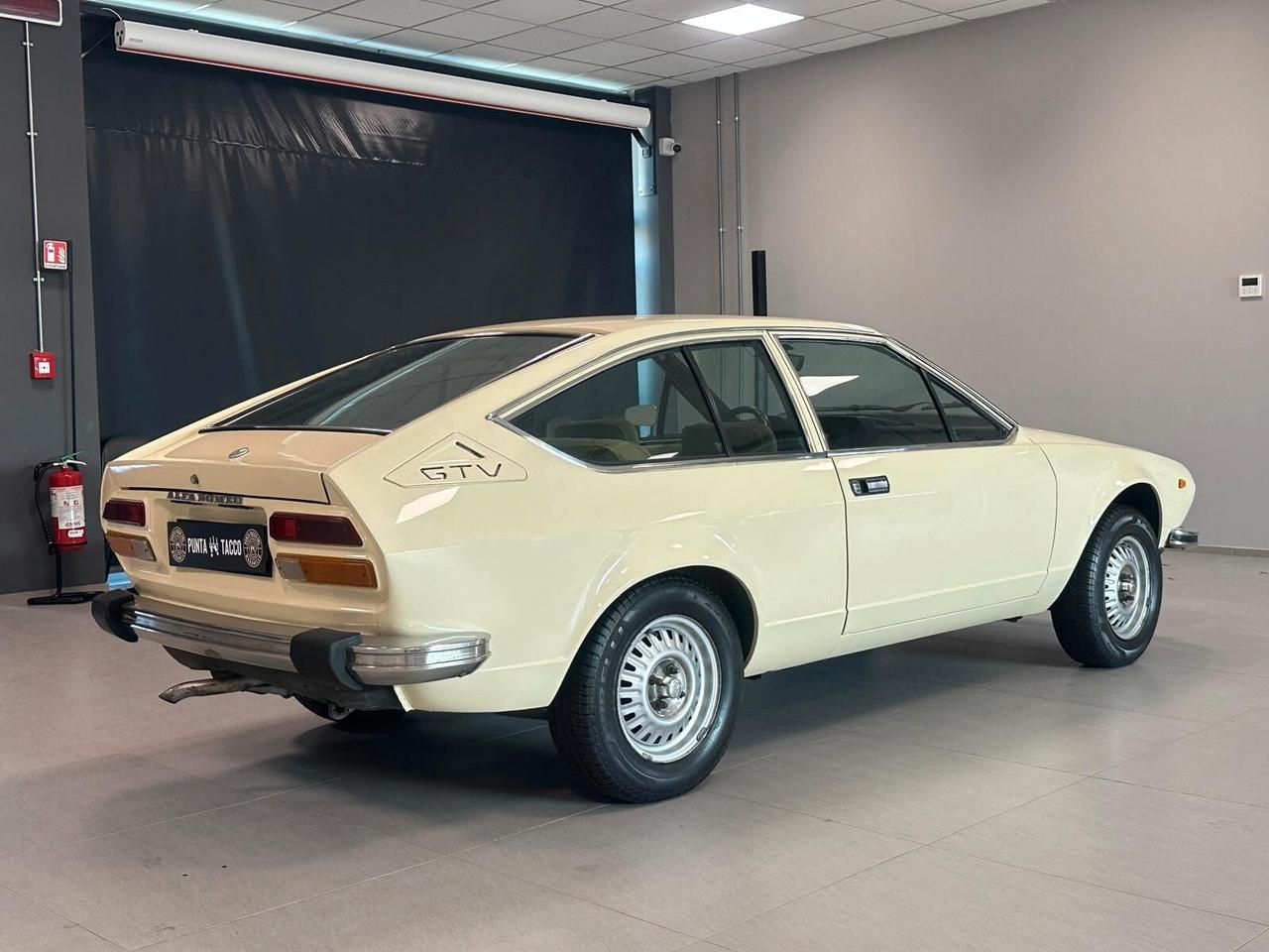 Alfa Romeo Alfetta 2.0 L