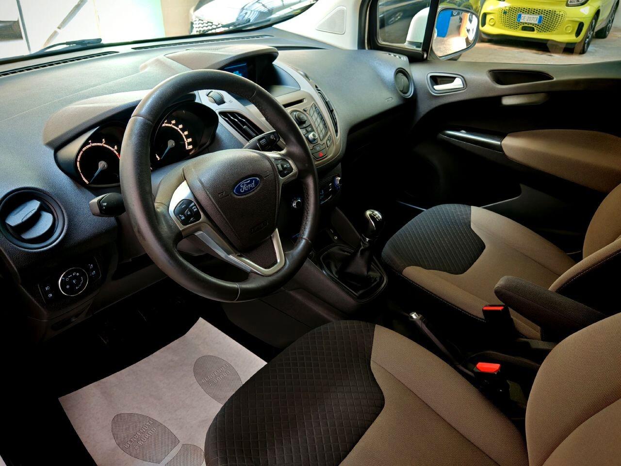 Ford Tourneo Courier 1.0 Titanium EcoBoost 100cv