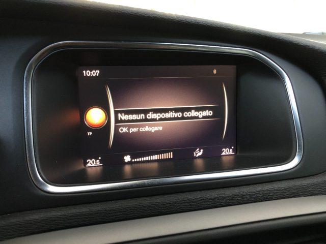 VOLVO V40 D2 Gear Business-NEOPATENTATI