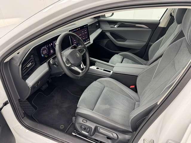 Volkswagen Passat ELEGANCE 2.0 TDI 150 CV DSG *FARI PERF+NAVI* PROMO