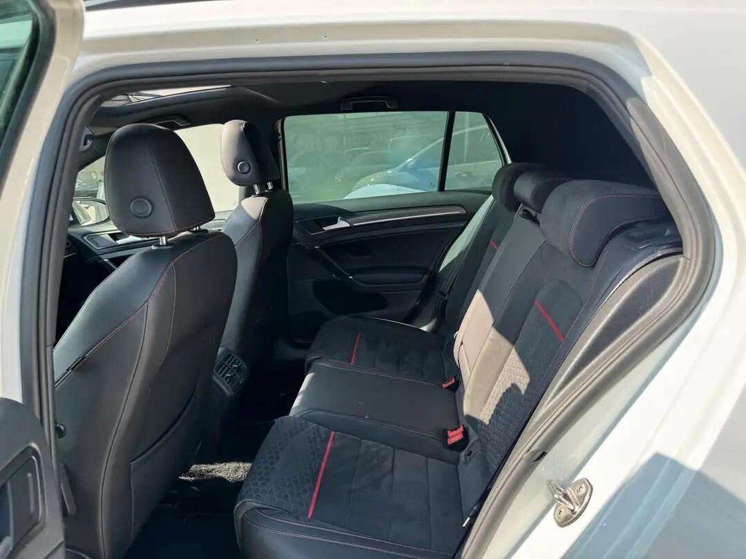 Volkswagen Golf GTI Performance 2.0 245 CV TSI DSG 5p. BMT