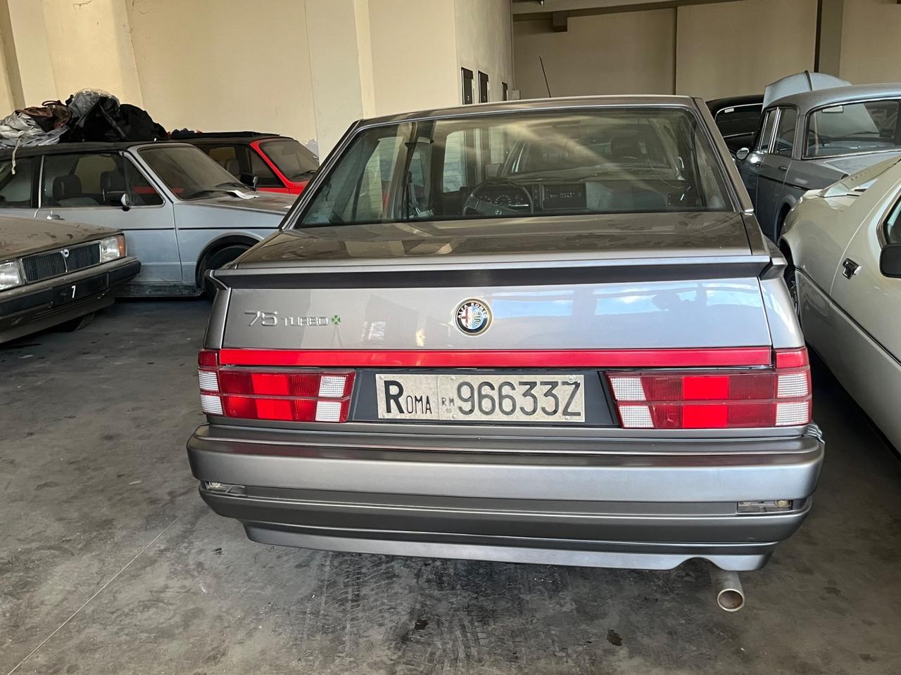 Alfa Romeo 75 Turbo SENZA MOTORE