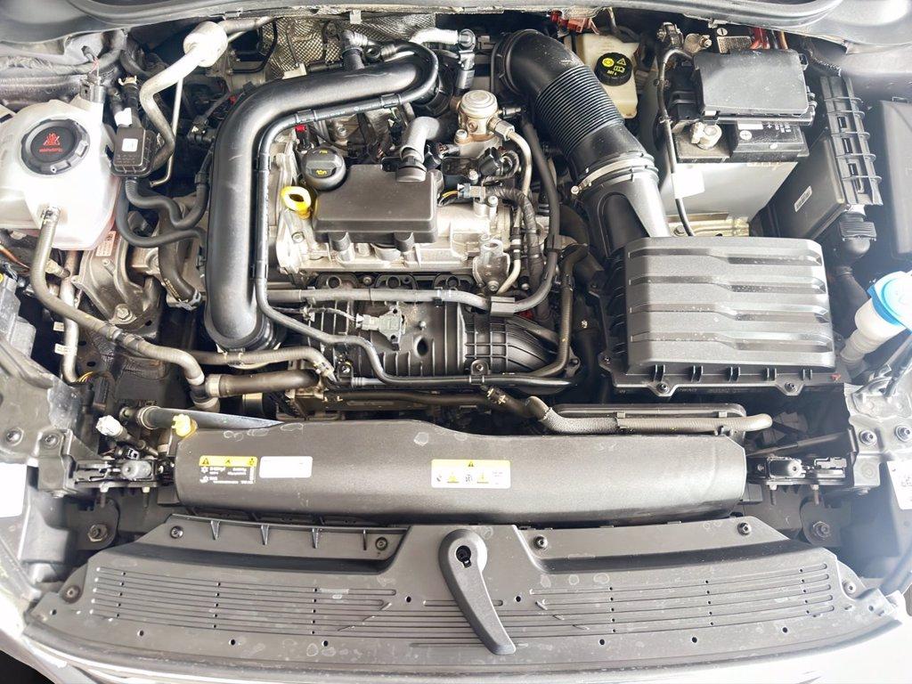 VOLKSWAGEN Taigo 1.0 tsi r-line 110cv del 2022