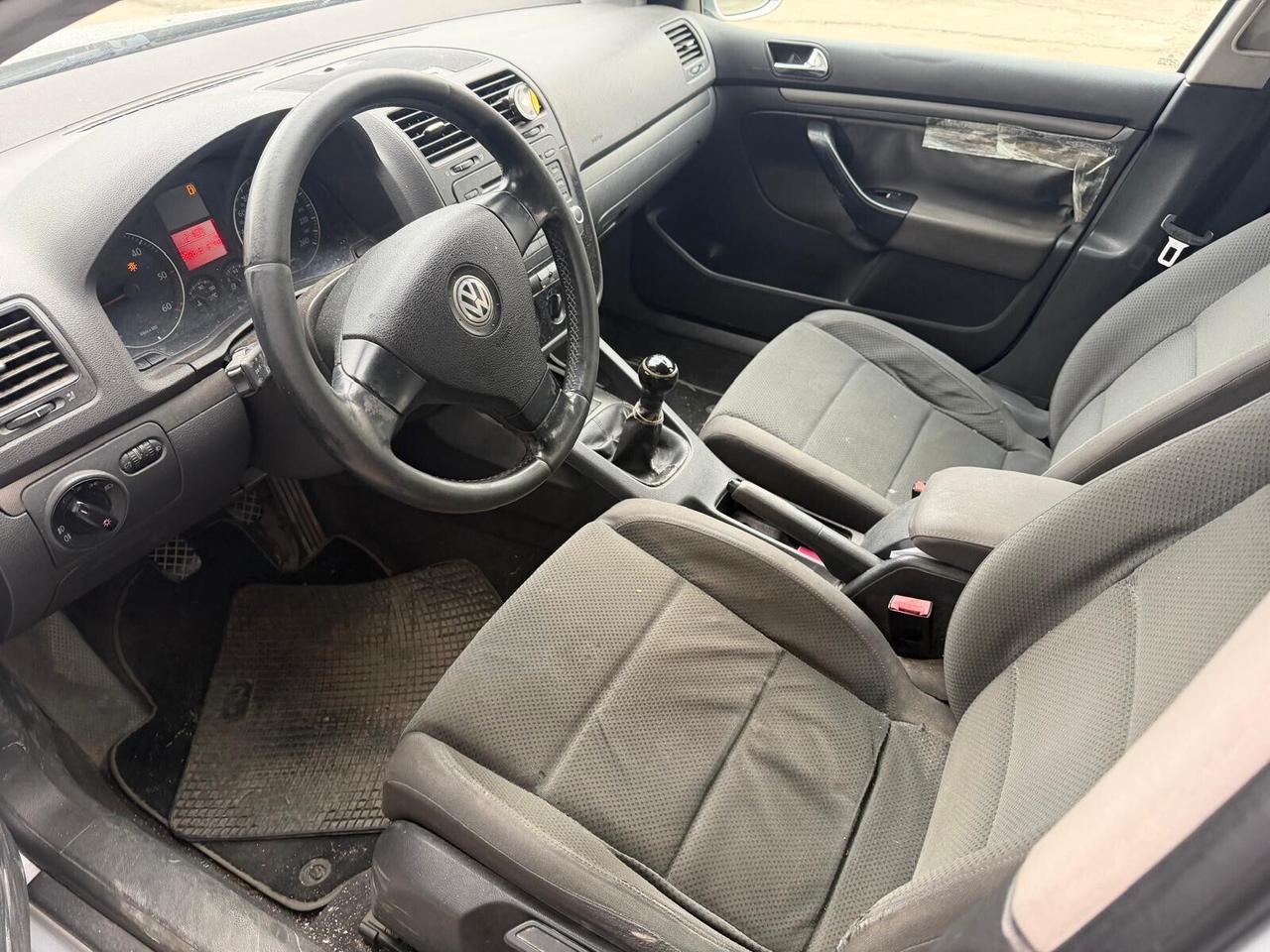 Volkswagen Golf 1.9 TDI 5p. Sportline