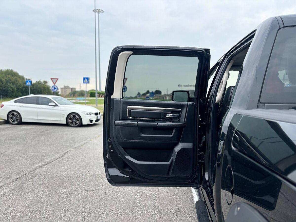 Ram Ram 1500 4x4 5.7 V8 Quad Cab MB Sport 395cv at8