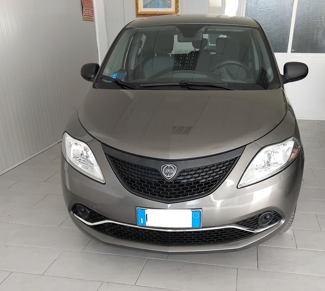 Lancia Ypsilon 1.0 FireFly 5 porte S&S Hybrid Ecochic Gold