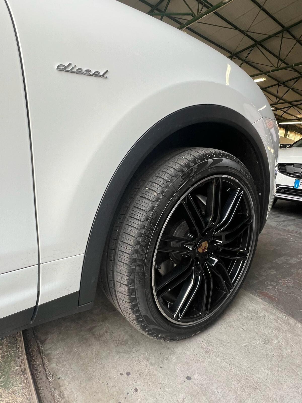 Porsche Cayenne 3.0 Diesel 236CV - 2017