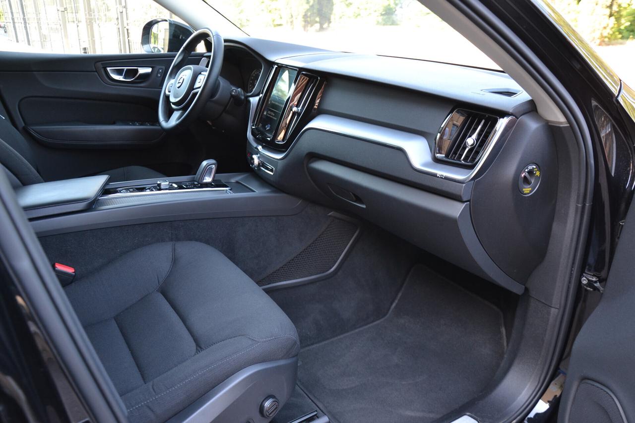 Volvo XC 60 2.0D B4 197CV AWD MHEV PREZZO SENZA VINCOLI UNIPRO' ITALIANA GARANZIA 12M FATTURABILE AUTOMATICA