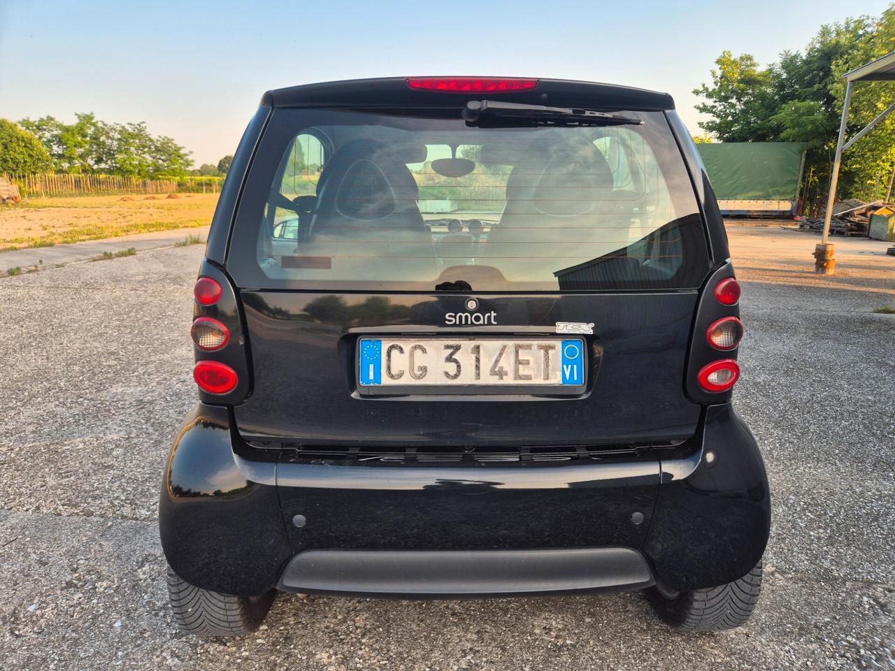 Smart 700 city-coupé pure (45 kW)